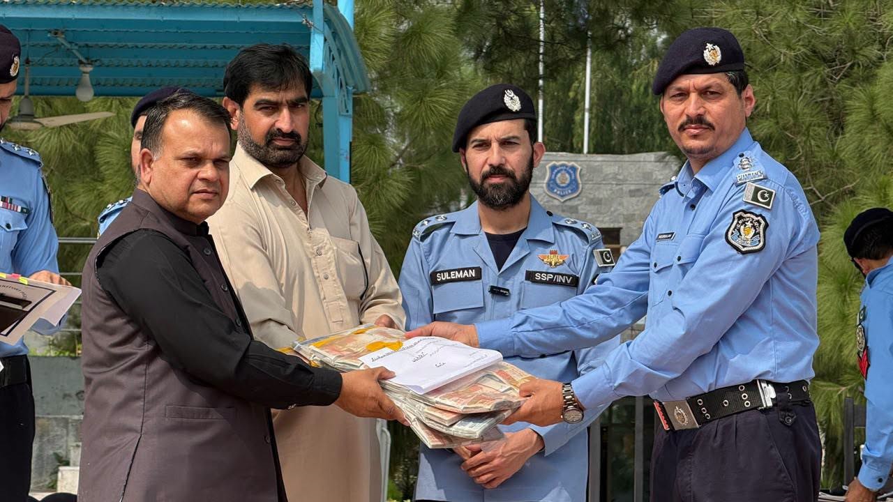 SSP Investigations Salman Zafar Holds Press Conference at Police Lines Headquarters